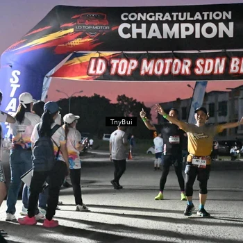Runner Photo 7696355