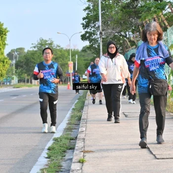 Runner Photo 7696365