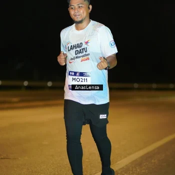 Runner Photo 7696382
