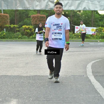 Runner Photo 7696403