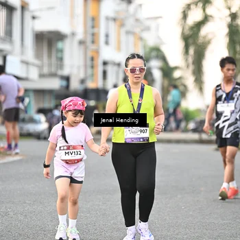Runner Photo 7696409