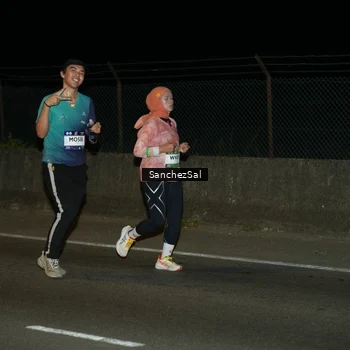 Runner Photo 7696422