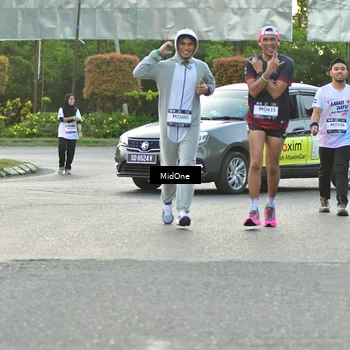 Runner Photo 7696423