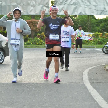 Runner Photo 7696424