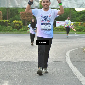 Runner Photo 7696431