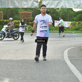 Runner Photo 7696444