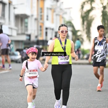 Runner Photo 7696453