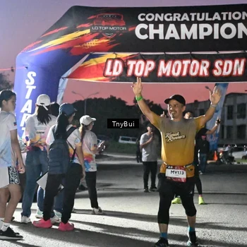 Runner Photo 7696476