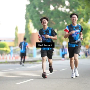Runner Photo 7696497