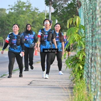 Runner Photo 7696516