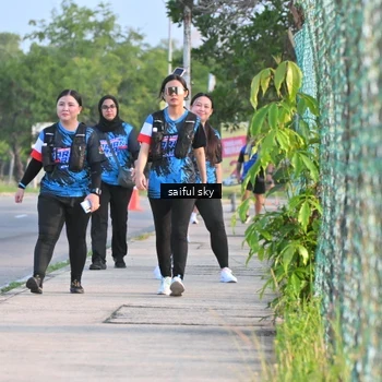 Runner Photo 7696531