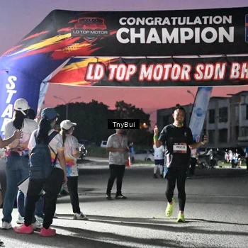 Runner Photo 7696533