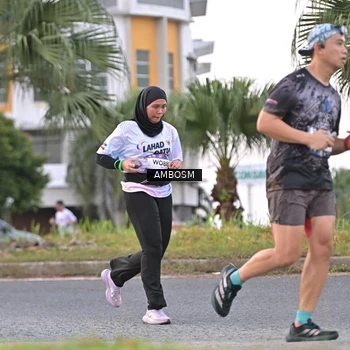 Runner Photo 7696554