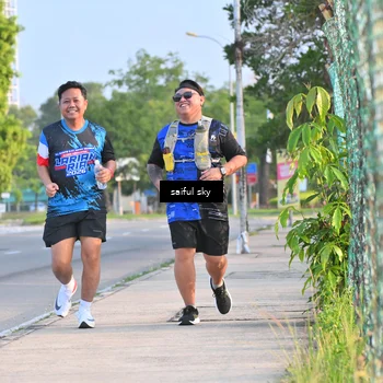 Runner Photo 7696569