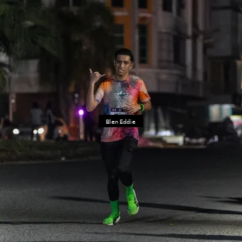 Runner Photo 7696571
