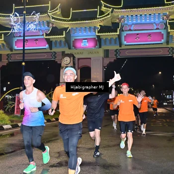 Runner Photo 7696625