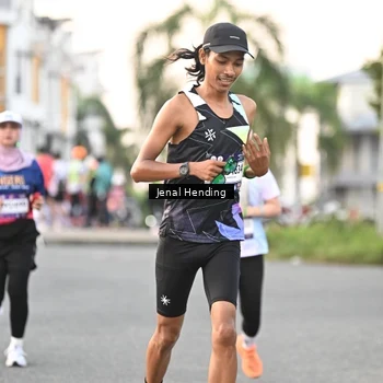 Runner Photo 7696631