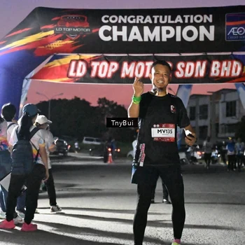 Runner Photo 7696638