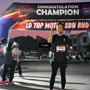 Runner Photo 7696645