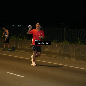Runner Photo 7696646