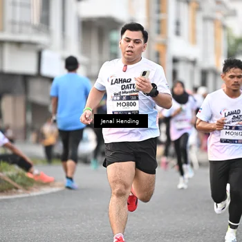 Runner Photo 7696653