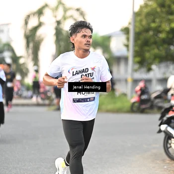 Runner Photo 7696657