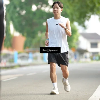 Runner Photo 7696658