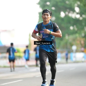 Runner Photo 7696663