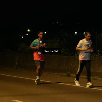 Runner Photo 7696686