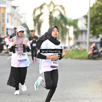 Runner Photo 7696702