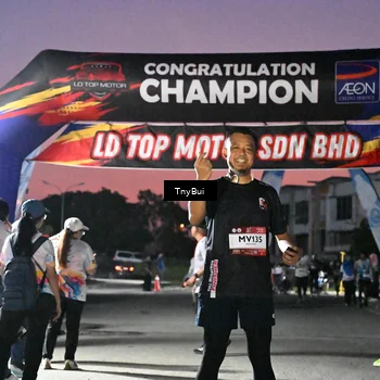 Runner Photo 7696711