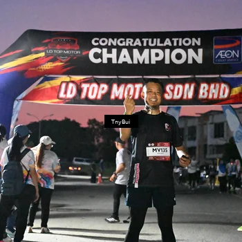 Runner Photo 7696717