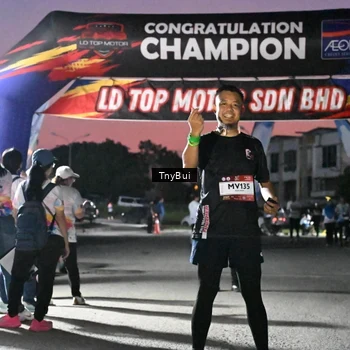 Runner Photo 7696718