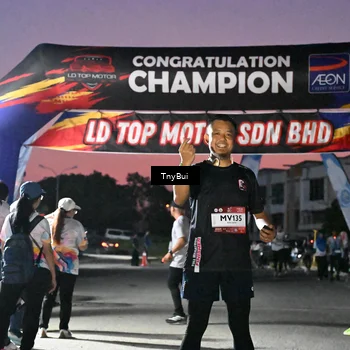 Runner Photo 7696731