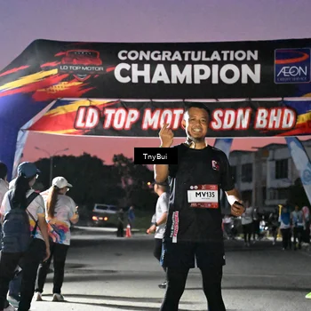 Runner Photo 7696743