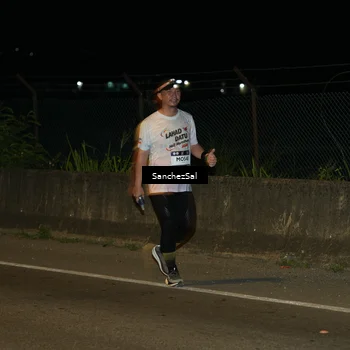 Runner Photo 7696764