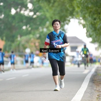 Runner Photo 7696765