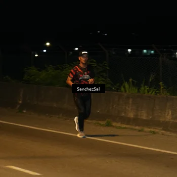 Runner Photo 7696766