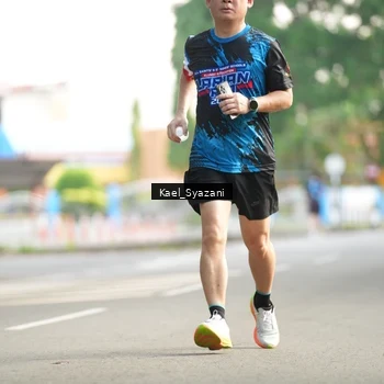Runner Photo 7696769