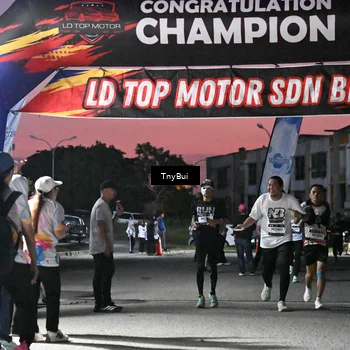 Runner Photo 7696804