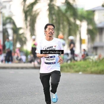 Runner Photo 7696828