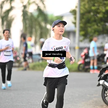 Runner Photo 7696829
