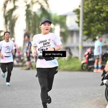 Runner Photo 7696833