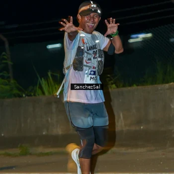 Runner Photo 7696842
