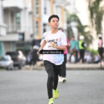 Runner Photo 7696855