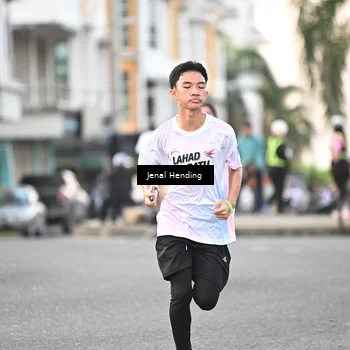 Runner Photo 7696860