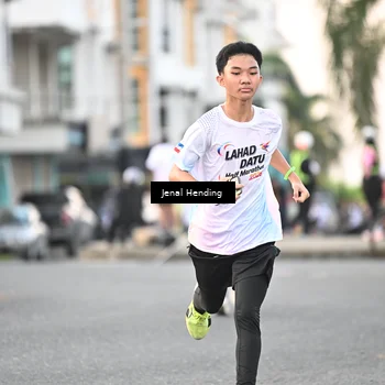 Runner Photo 7696863