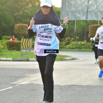 Runner Photo 7696874