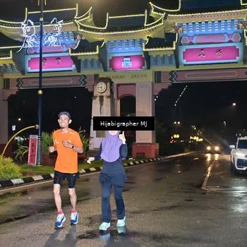 Runner Photo 7696876
