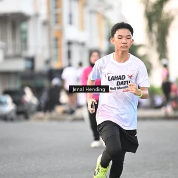 Runner Photo 7696881